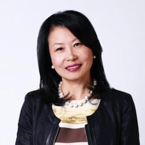 Su Cheng Harris-Simpson (Board of Governor of AmCham China, Founder and CEO of SCHSAsia)