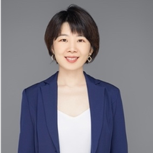 Xiaoting Chen (Programme Manager at the Ellen MacArthur Foundation (UK) Beijing Representative Office)